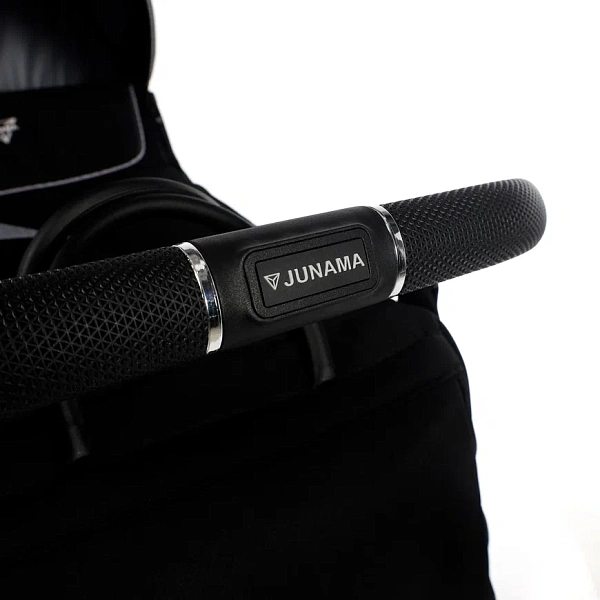 Детская коляска Junama Diamond Special V2 3 в 1 на серебряной раме фото 12